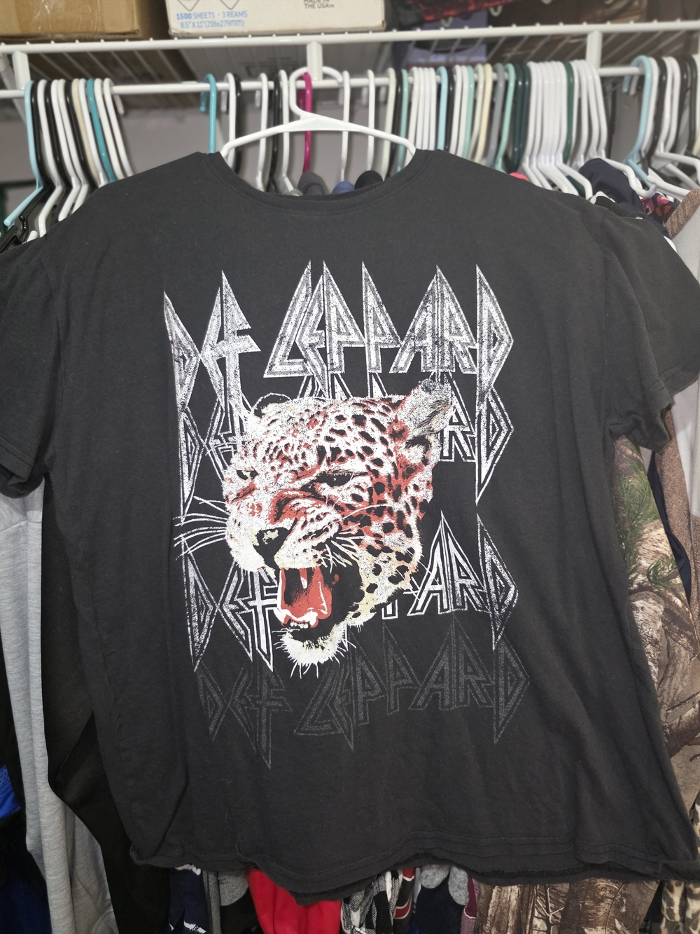 Def Leppard Black Graphic Leopard Tee - Women's Top